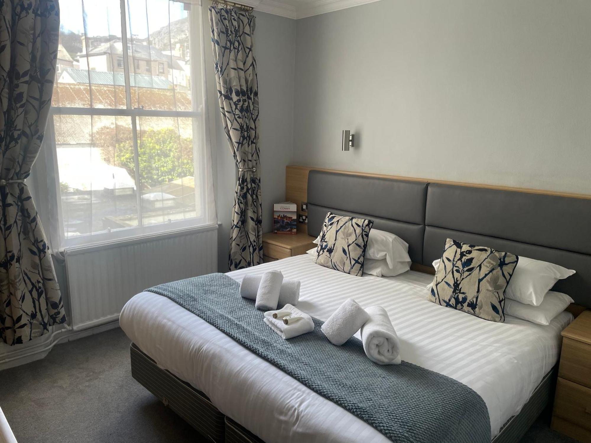 The Wildings Hotel & Tudno'S Restaurant Llandudno Eksteriør bilde